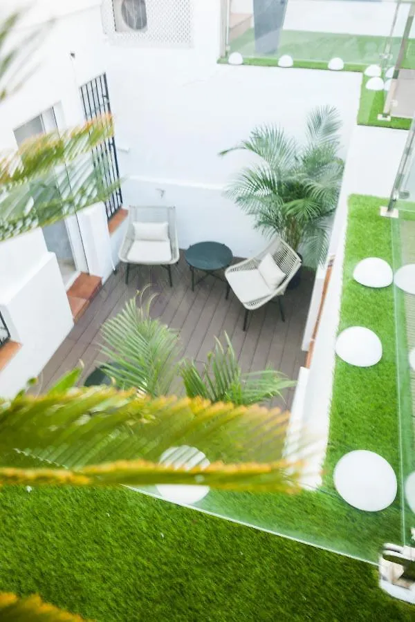 Hostal Apartamentos Abril Nerja 2*,