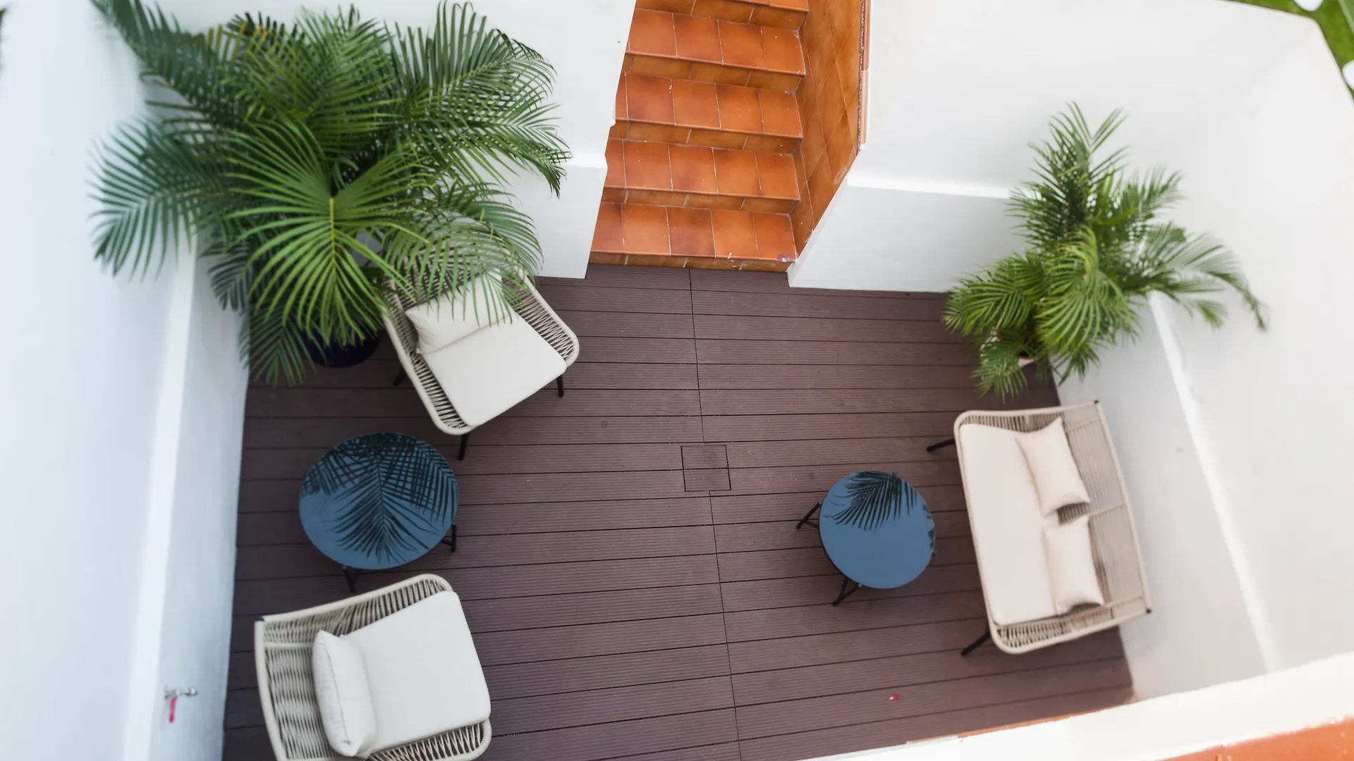 Hostal Apartamentos Abril Nerja