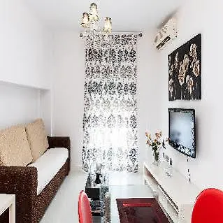 Pensión Hostal Apartamentos Abril Nerja